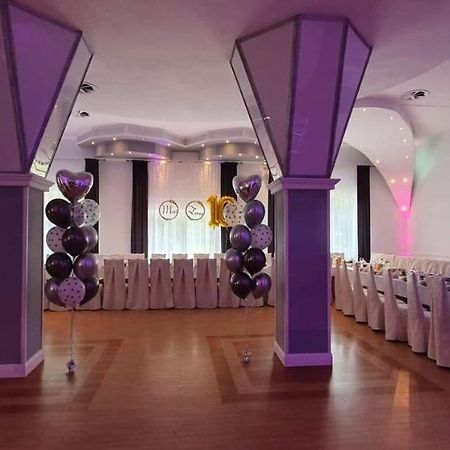 Hotel Leszczynski Konstantynów Łódzki Buitenkant foto