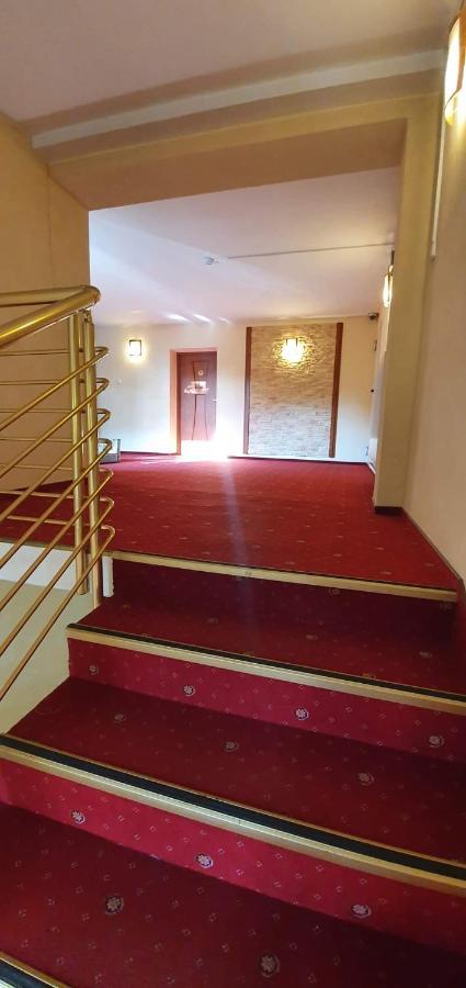 Hotel Leszczynski Konstantynów Łódzki Buitenkant foto