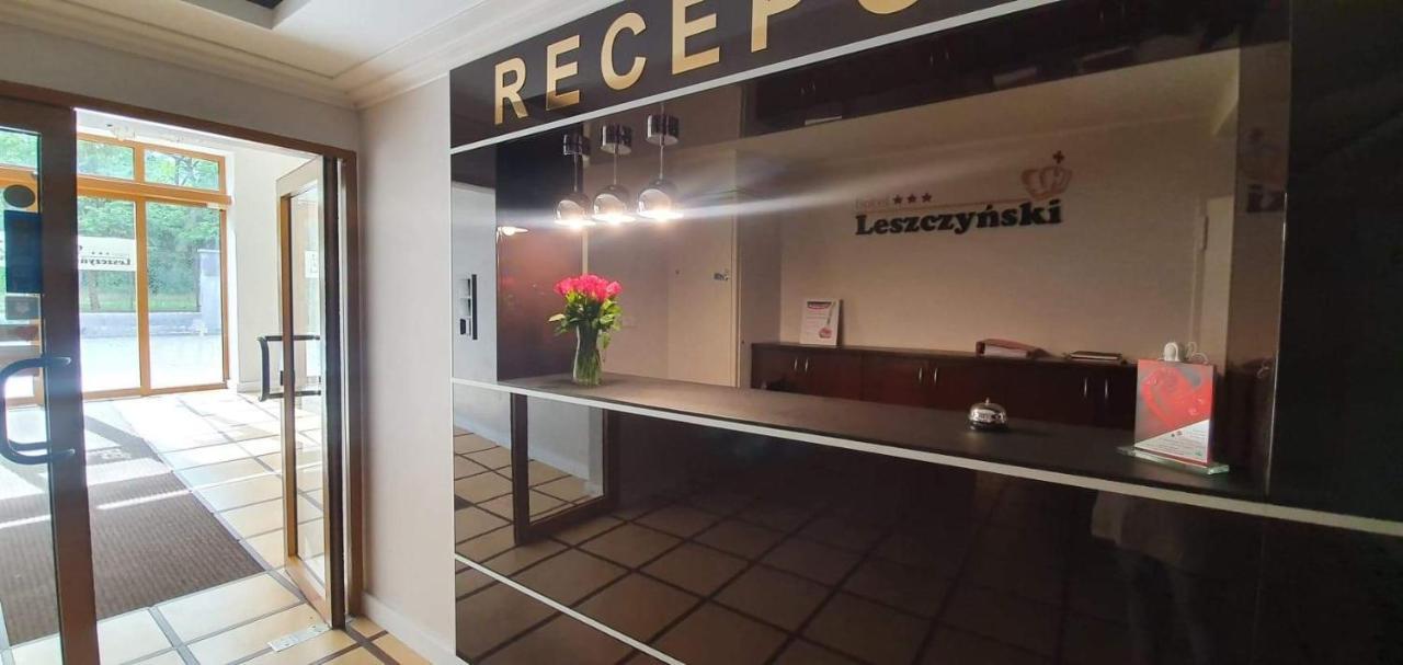 Hotel Leszczynski Konstantynów Łódzki Buitenkant foto